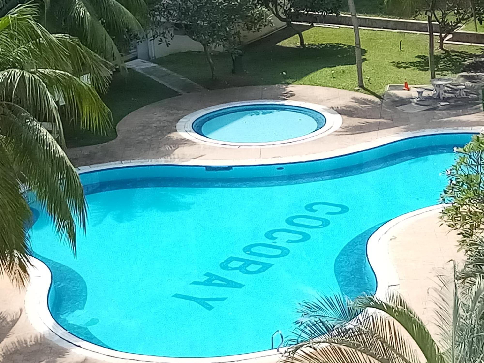 Rose Condo@ Cocobay Beach Resort Port Dickson Bagian luar foto