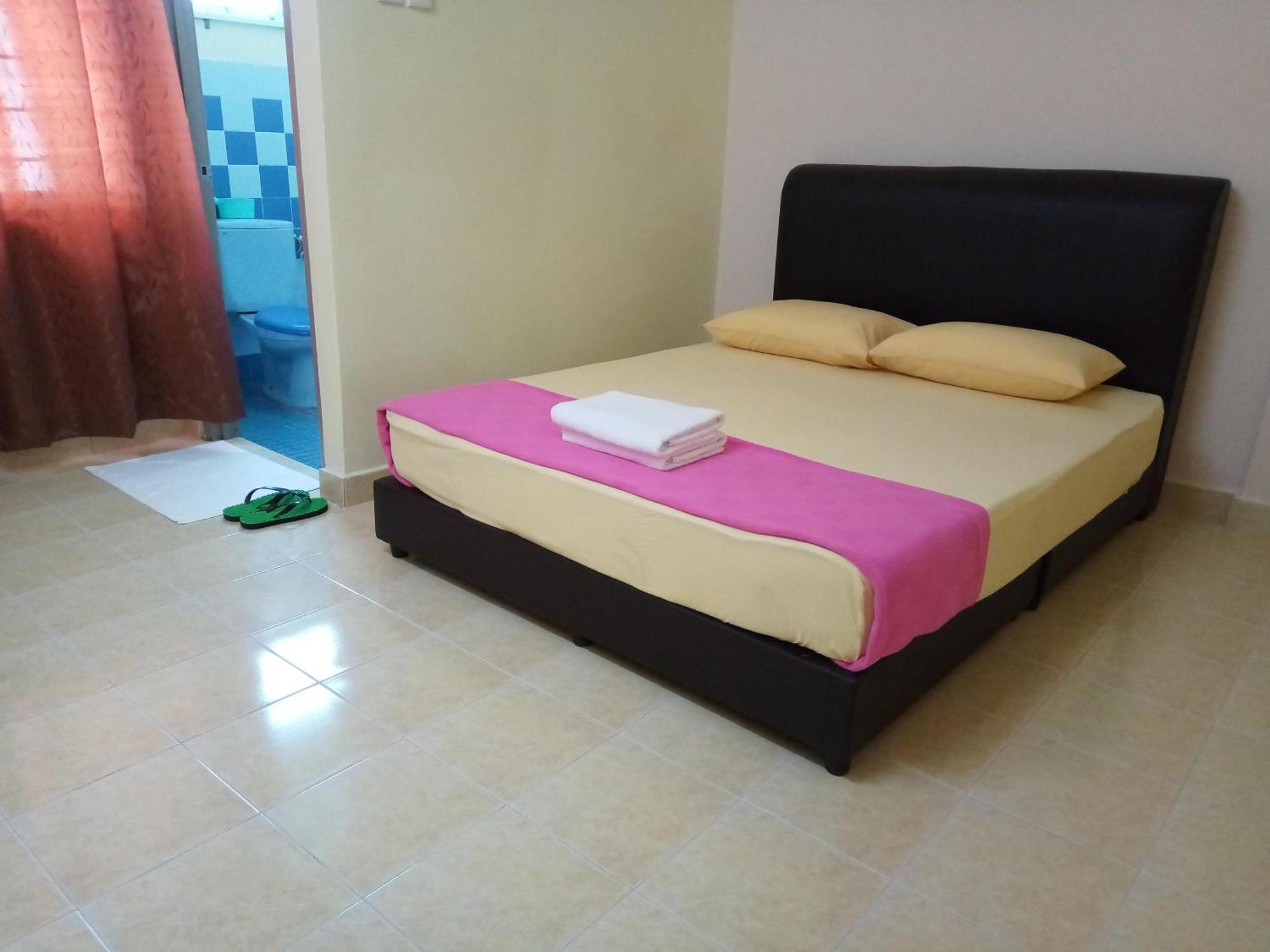 Rose Condo@ Cocobay Beach Resort Port Dickson Bagian luar foto