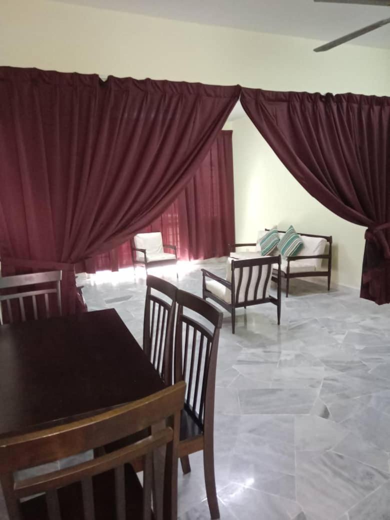 Rose Condo@ Cocobay Beach Resort Port Dickson Bagian luar foto