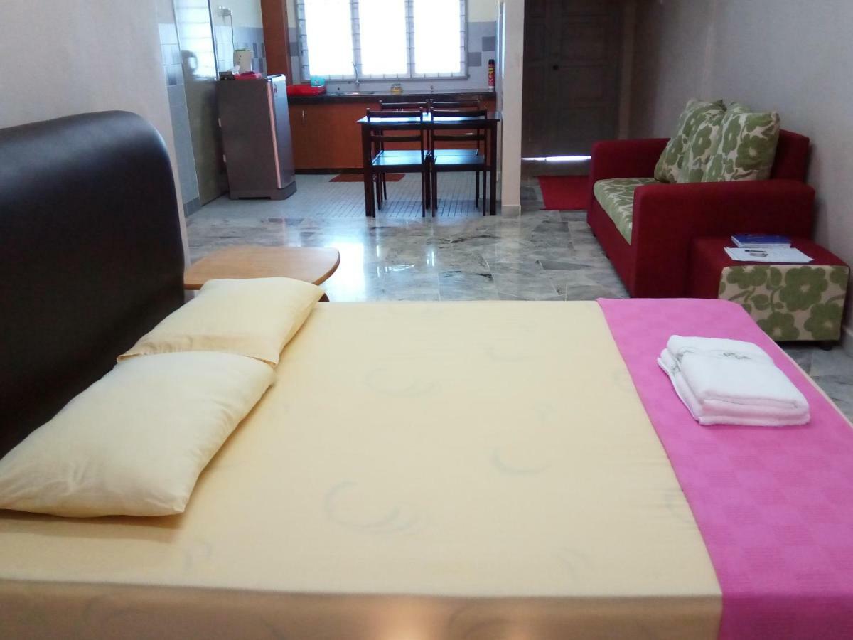 Rose Condo@ Cocobay Beach Resort Port Dickson Bagian luar foto