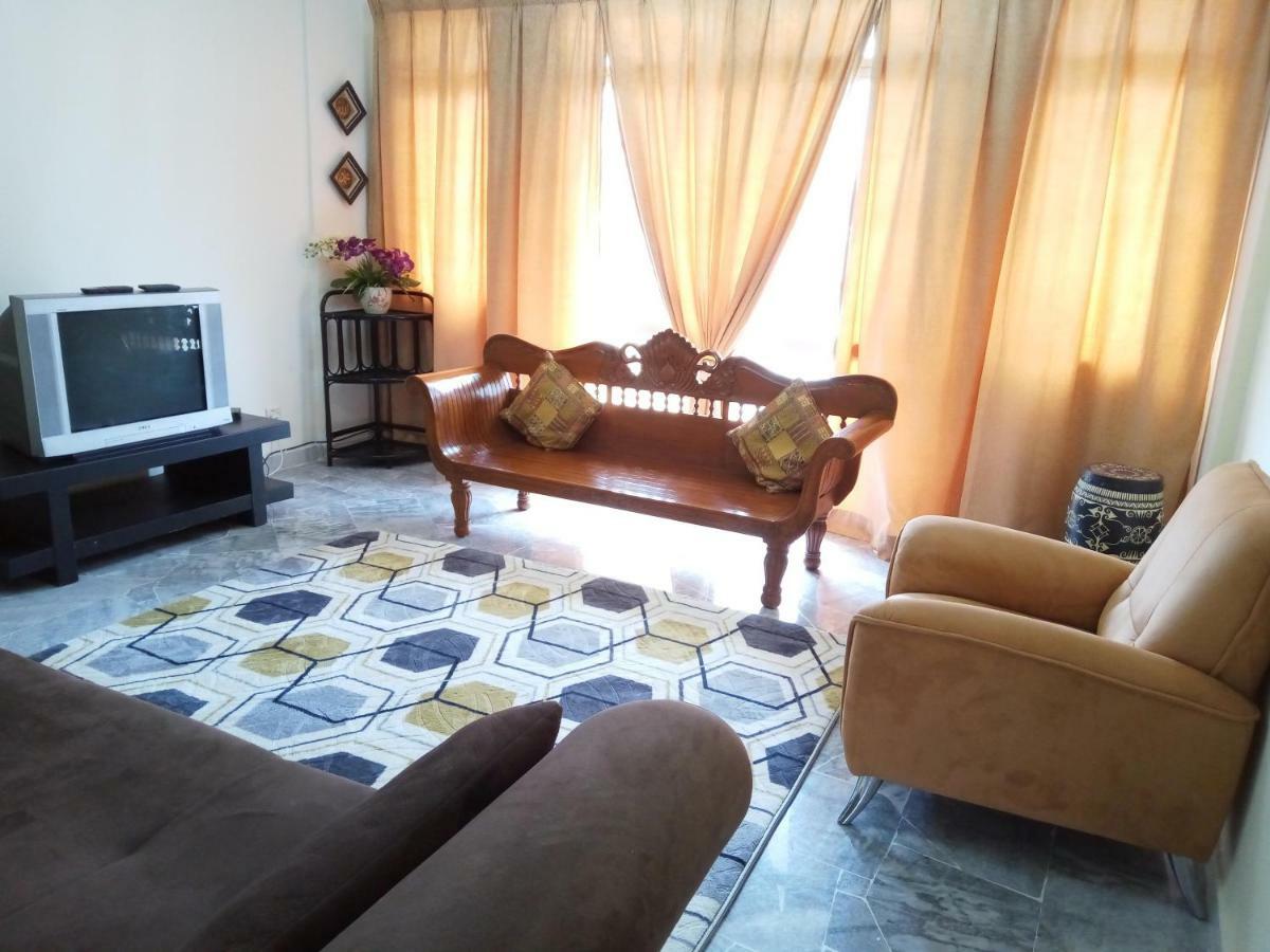 Rose Condo@ Cocobay Beach Resort Port Dickson Bagian luar foto