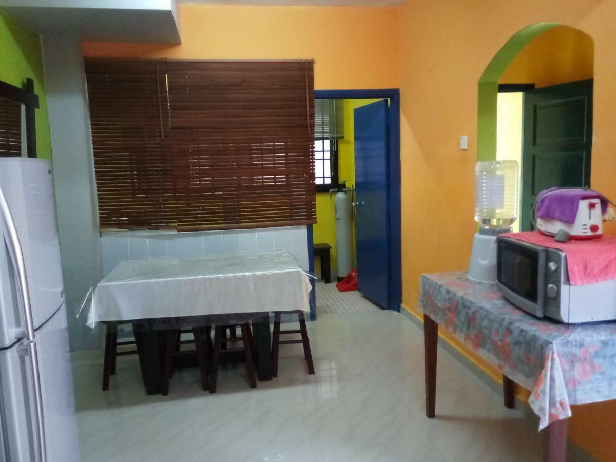 Rose Condo@ Cocobay Beach Resort Port Dickson Bagian luar foto